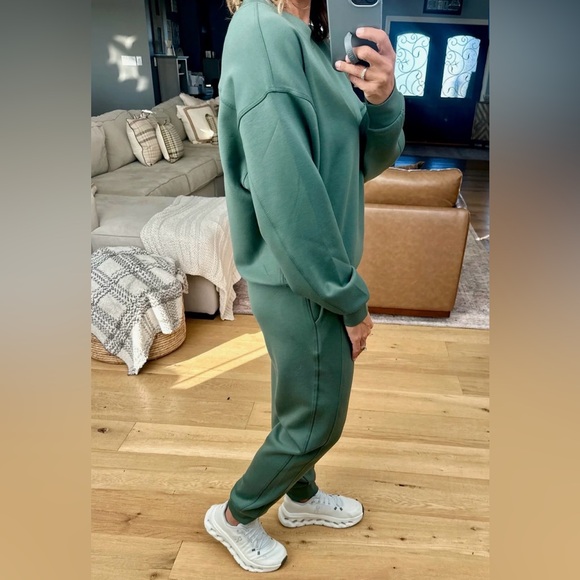 Zenana Outfitters Sage Green Scuba Crew + Jogger Set Size XL NWT - Picture 2 of 5